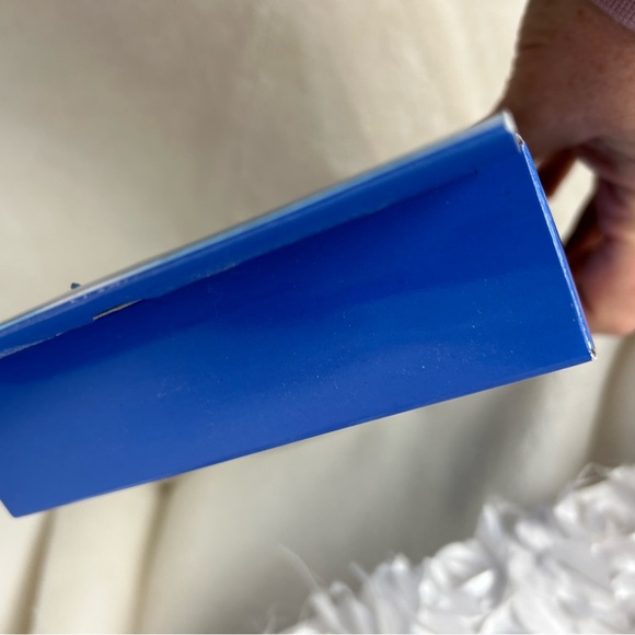 Febreze Replacement Dual Action HEPA-Type Air Purifier Filter, U Filter - Picture 6 of 9